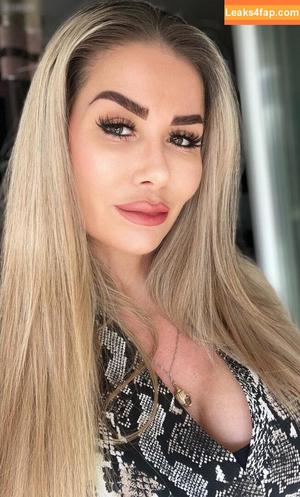 Anna Katharina photo #0017