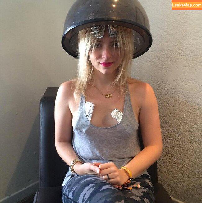 Annie Lederman /  leaked photo photo #0009