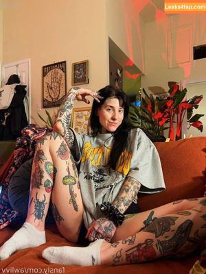Awlivv photo #0101
