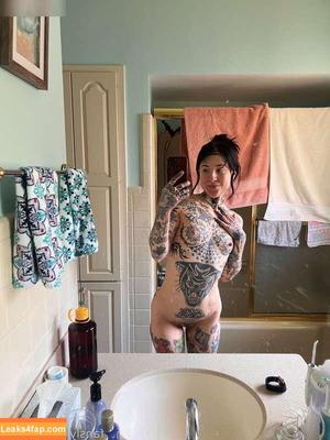 Awlivv photo #0106
