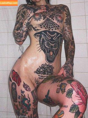 Awlivv photo #0243
