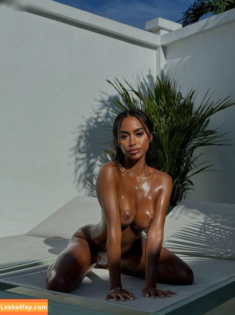 Carla PieceArt / carla-piece-of-art leaked photo photo #0003