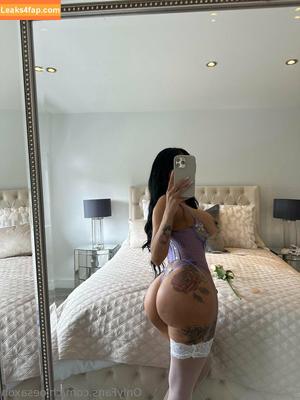 Chloe Saxon photo #0169