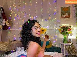 cyberliyah photo #0031
