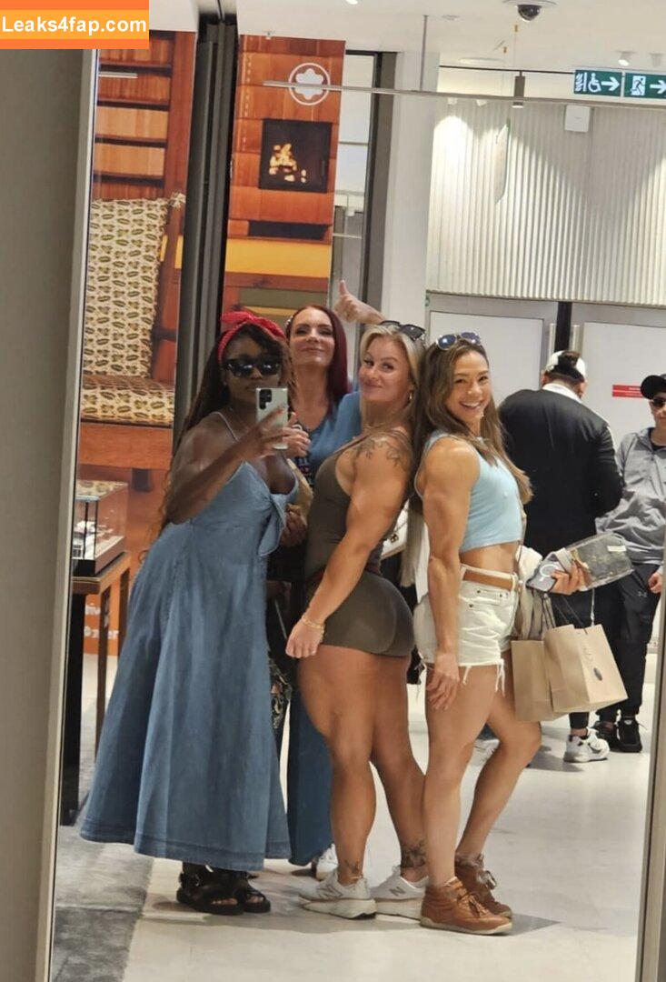Dani Speegle / dellespeegle leaked photo photo #0007