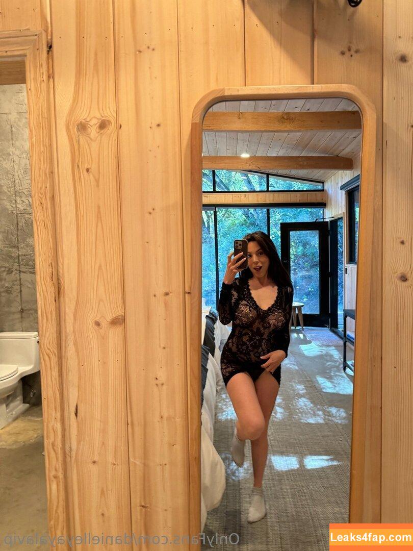 danielleyayalavip / danielleyayalaa leaked photo photo #0016