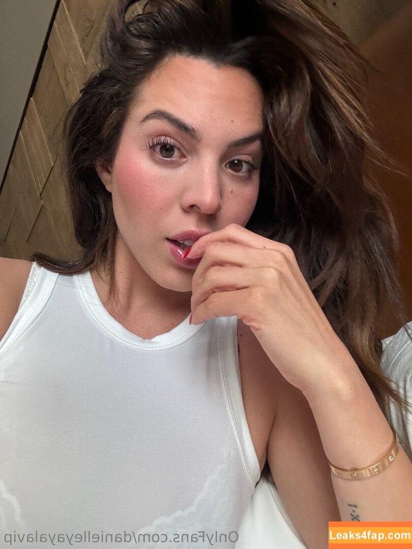 danielleyayalavip / danielleyayalaa leaked photo photo #0019