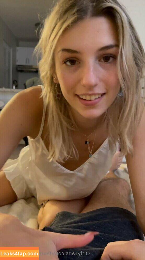 favoritelittlesecret / ambiebambii__ leaked photo photo #0016