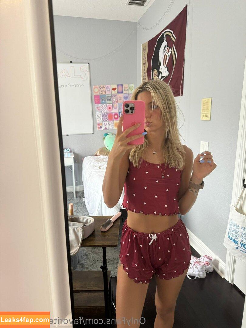 favoritelittlesecret / ambiebambii__ leaked photo photo #0061