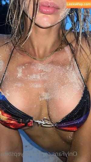 gabbyepstein photo #0046