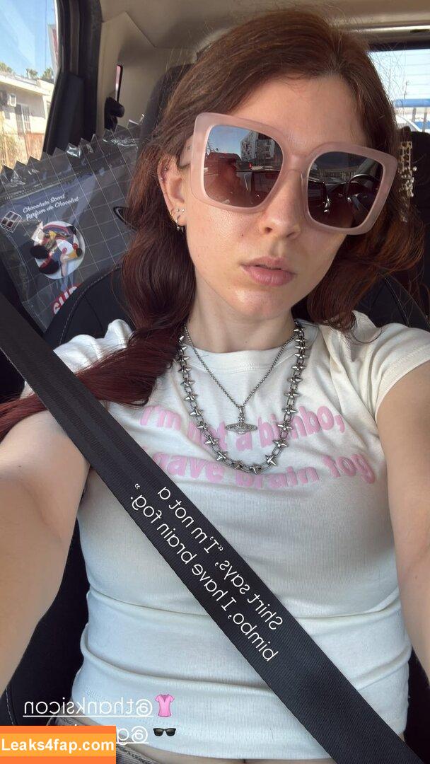 HeyMissTeacher / bellekatiexx / hey_missteacher leaked photo photo #0001