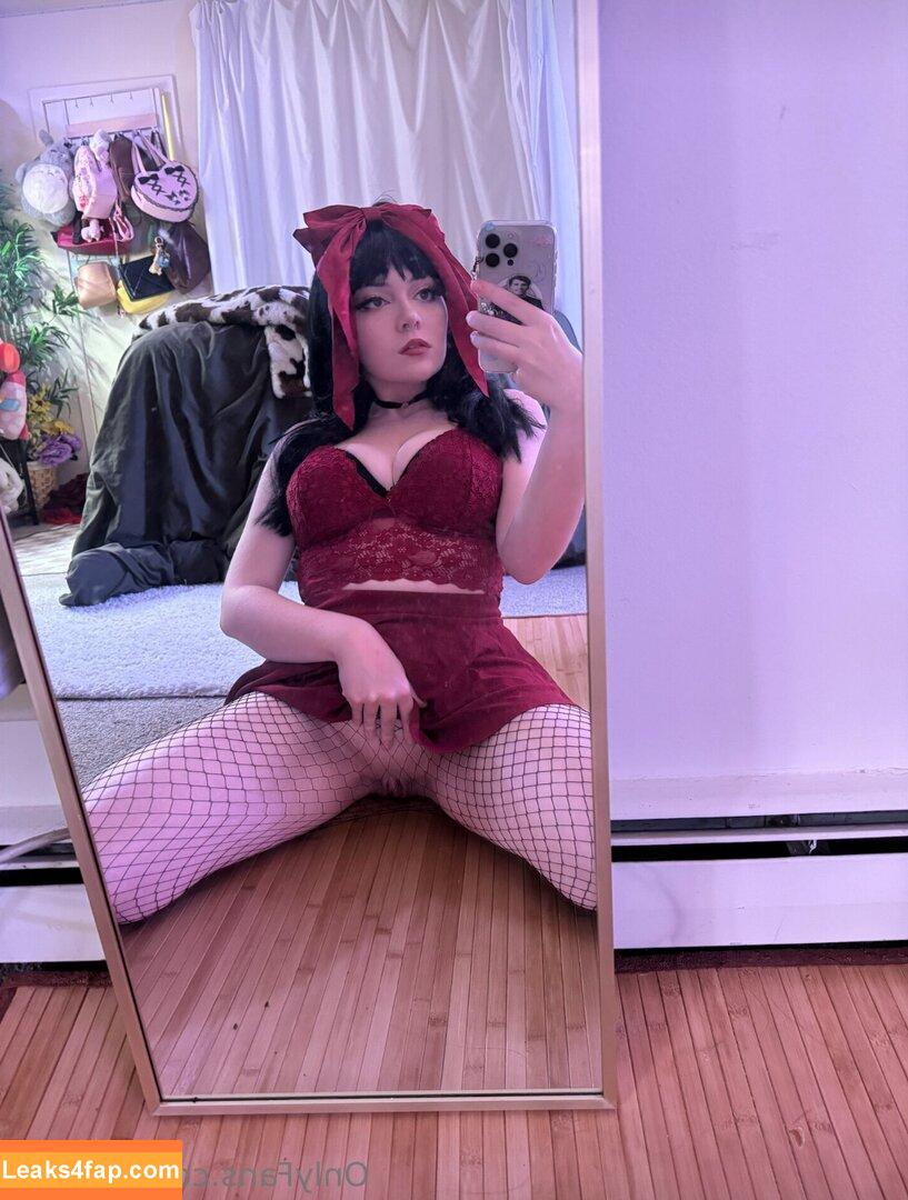 Hollyava / grandmas.butt / lee.ava leaked photo photo #0089