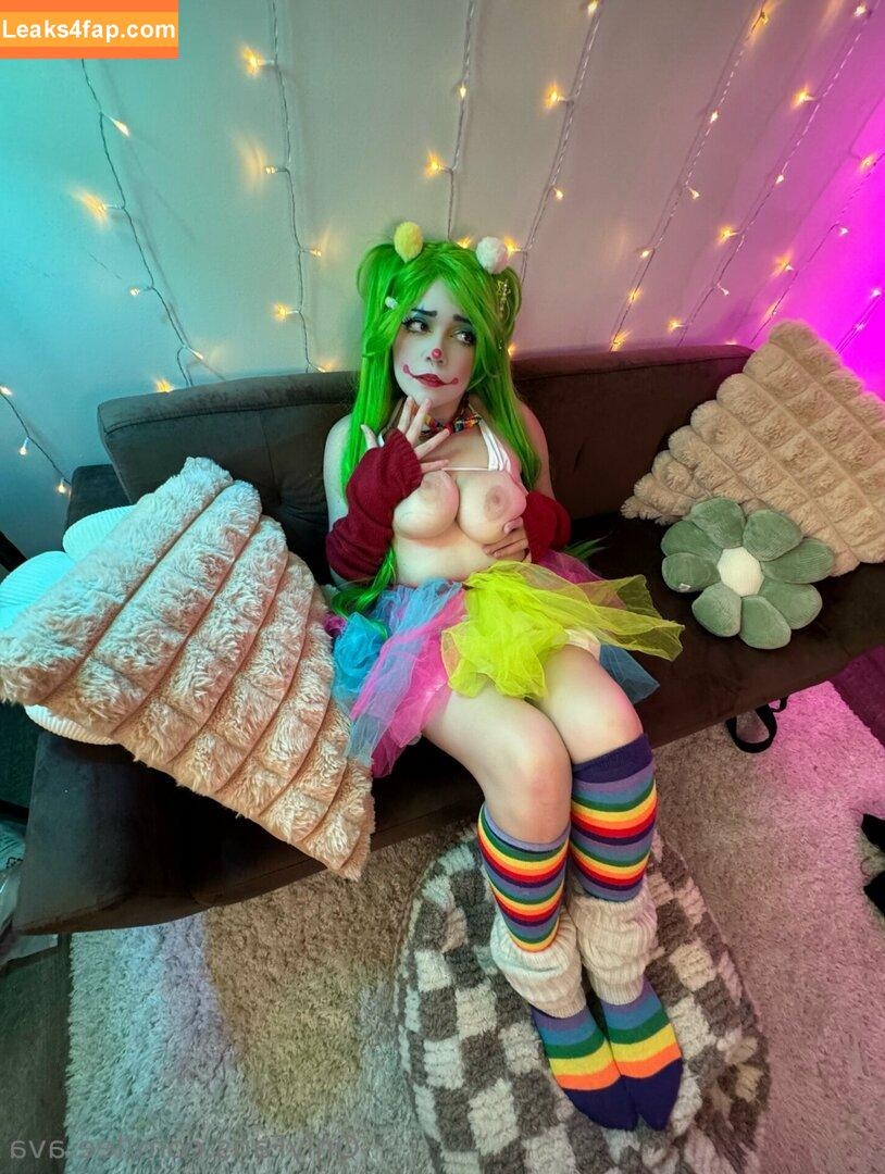 Hollyava / grandmas.butt / lee.ava leaked photo photo #0114