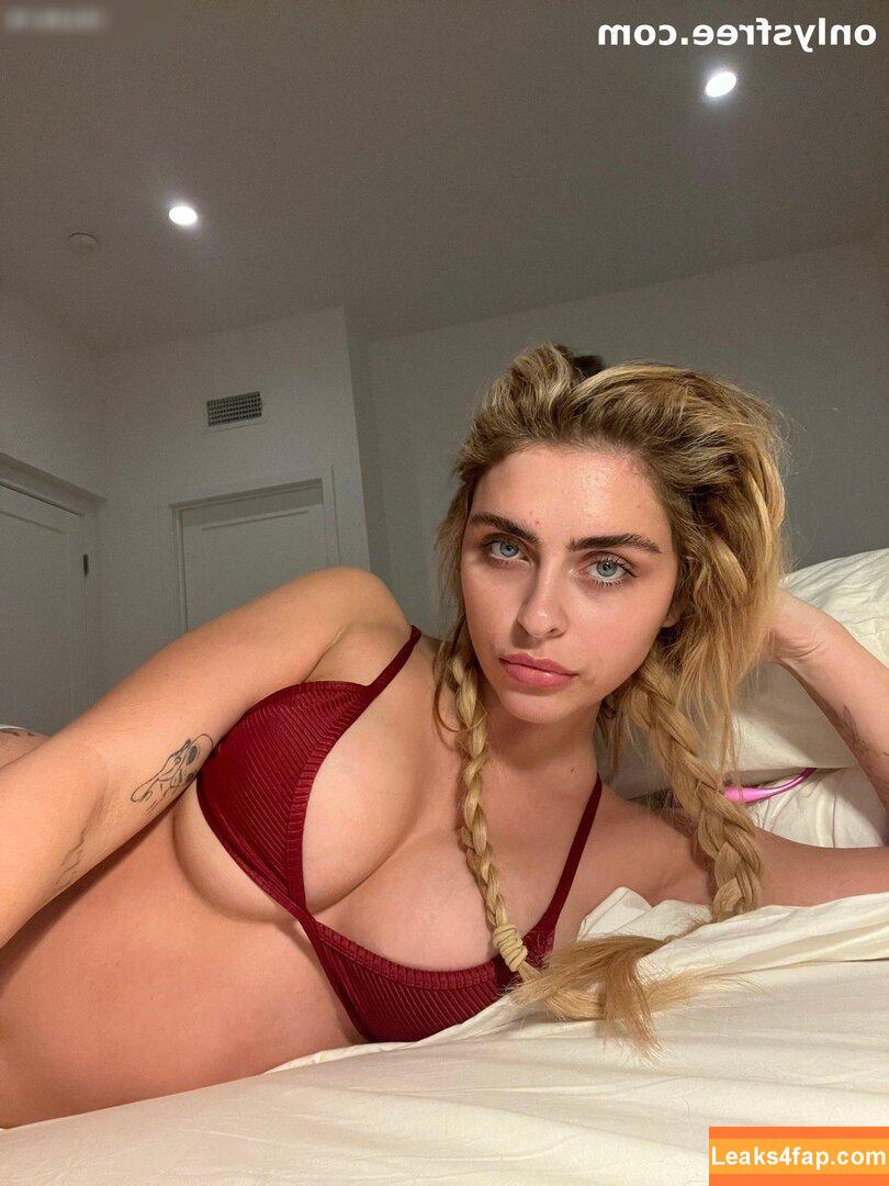 Katie Hamden /  leaked photo photo #0022