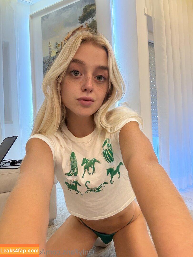 kenziereena /  leaked photo photo #0001
