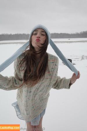 Livinia photo #0022