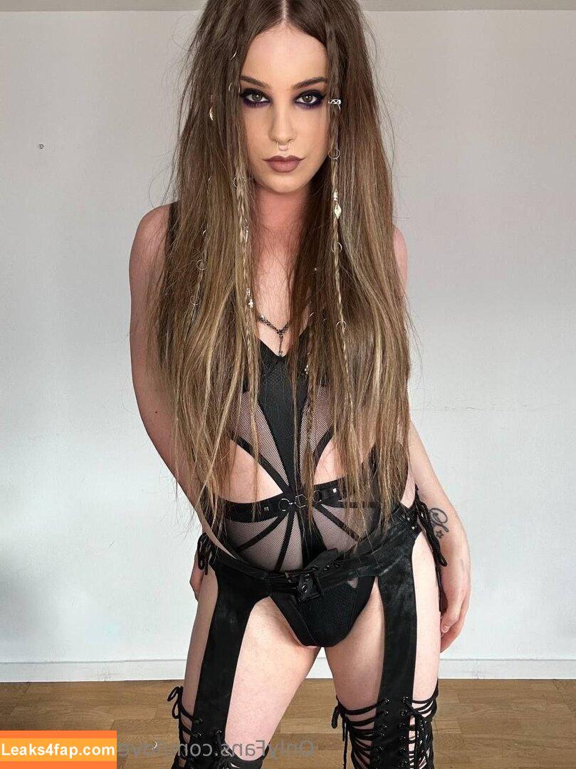 lovelyeviexoxo /  leaked photo photo #0007