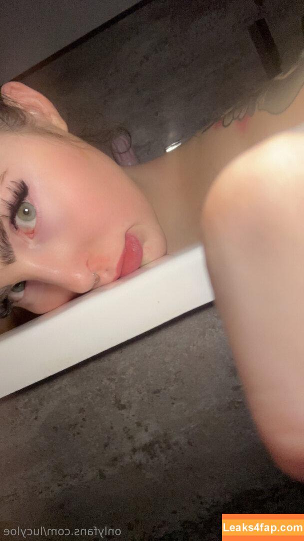 lucyloe / lucyloeofficial leaked photo photo #0010