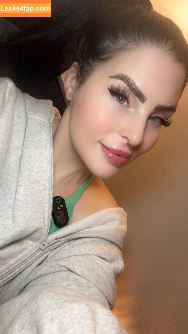 lucyloe / lucyloeofficial leaked photo photo #0017