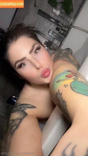 lucyloe photo #0007