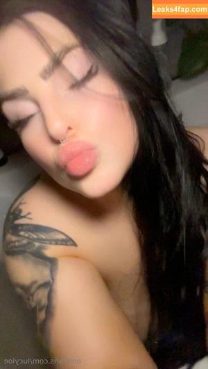 lucyloe photo #0011
