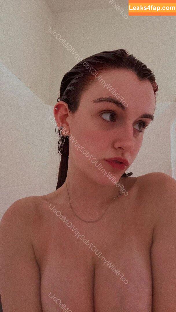 Maggie Roscher / magazine.rooster leaked photo photo #0014