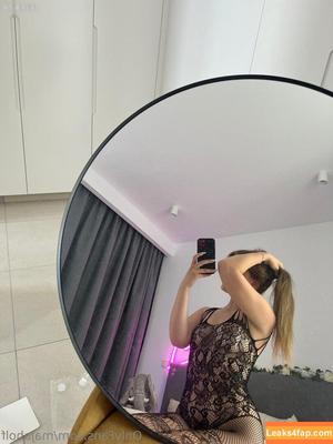Maja Holf photo #0050