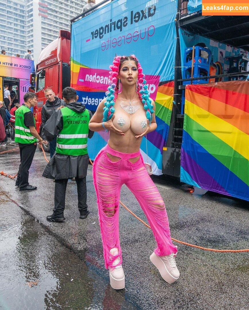 Micaela Schafer /  leaked photo photo #0001