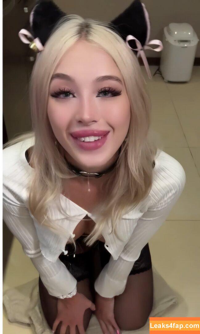 milla_snake /  leaked photo photo #0030