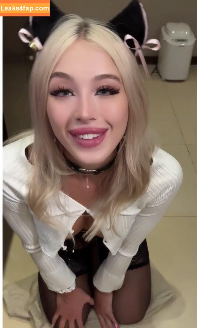 milla_snake /  leaked photo photo #0031