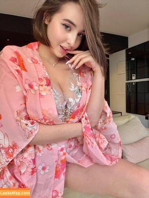 monamity photo #0011