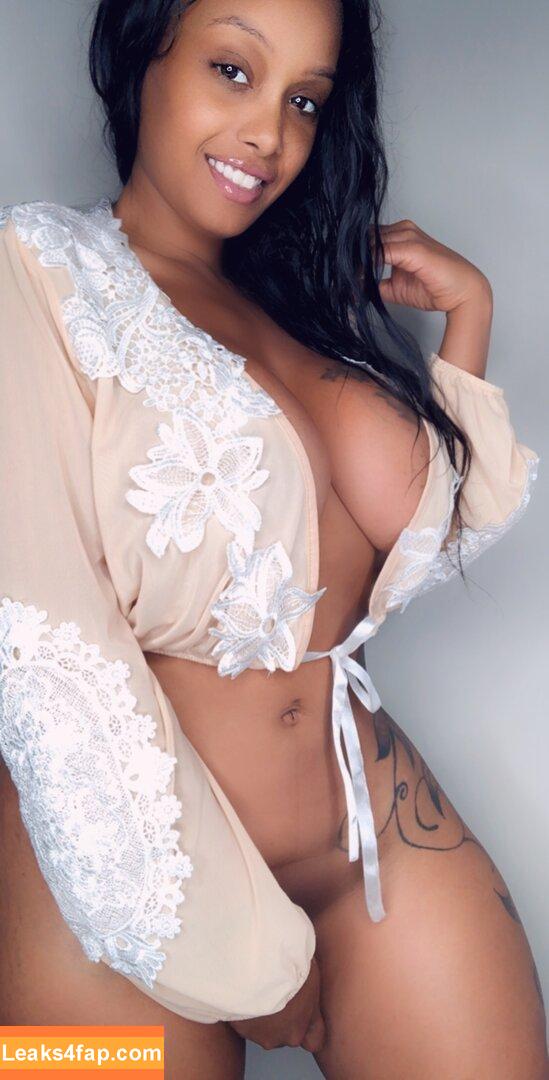 ms_fernandes25 /  leaked photo photo #0011