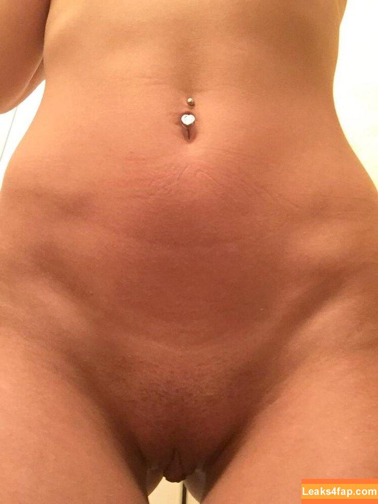 nickygile /  leaked photo photo #0011
