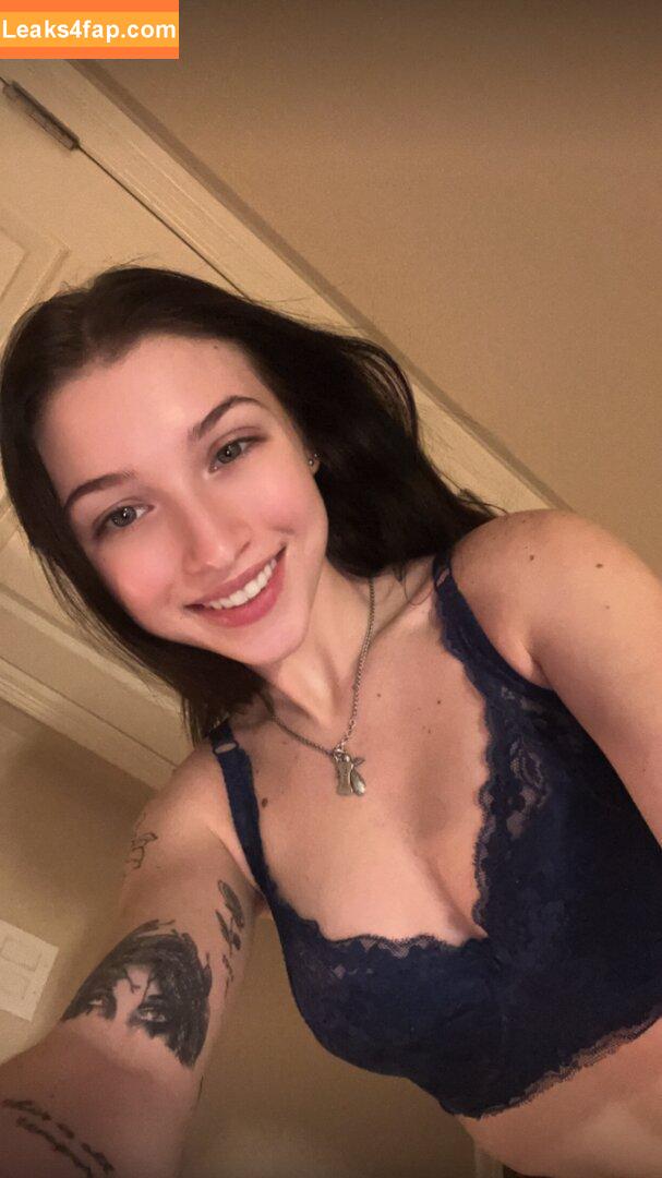 ookbaby / avery.lyn1 / loveivyy / spicyivyxx leaked photo photo #0007