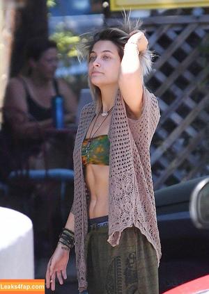 Paris Jackson photo #0028