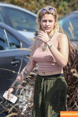 Paris Jackson photo #0036