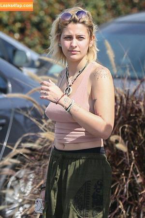 Paris Jackson photo #0044