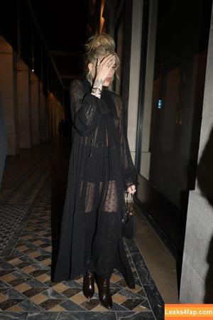 Paris Jackson photo #0066