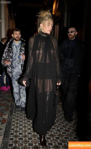 Paris Jackson photo #0098