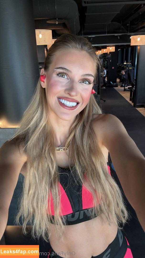 rajekveronika / veronikarajek leaked photo photo #0004