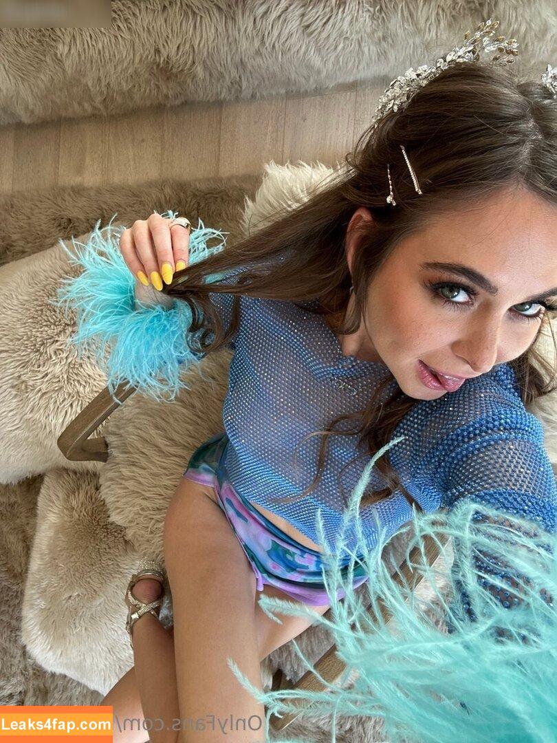 Riley Reid / hellorileyreid / rileyreid leaked photo photo #0002