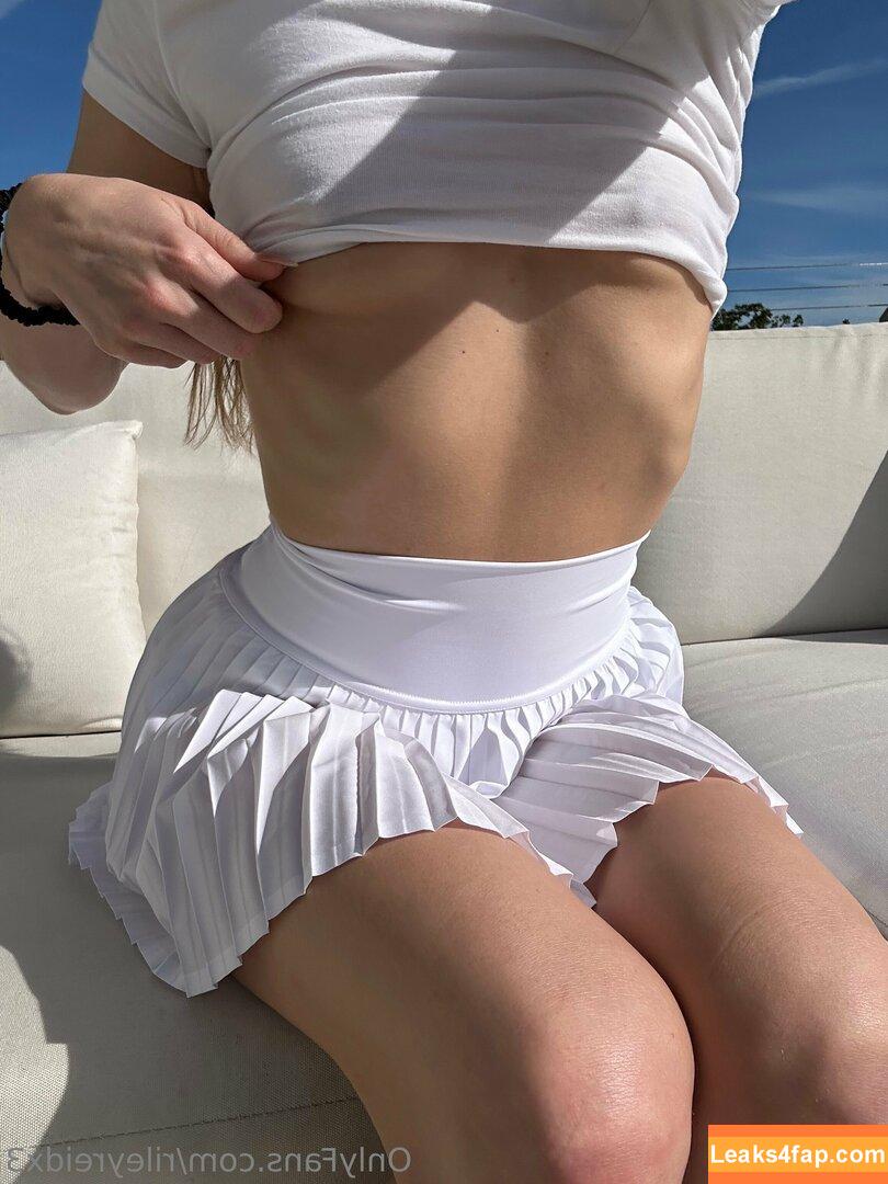 Riley Reid / hellorileyreid / rileyreid leaked photo photo #0360