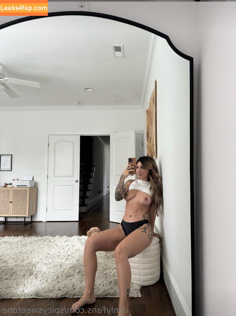 Spicysweetone / Mommaroo / deejdoes / gypsy.roo / sweet1spicy leaked photo photo #0001