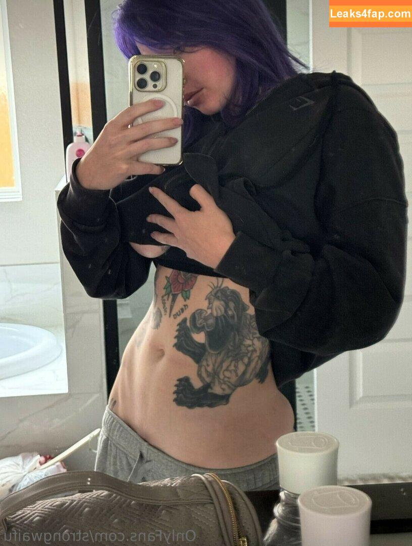 StrongWaifu leaked photo photo #0024