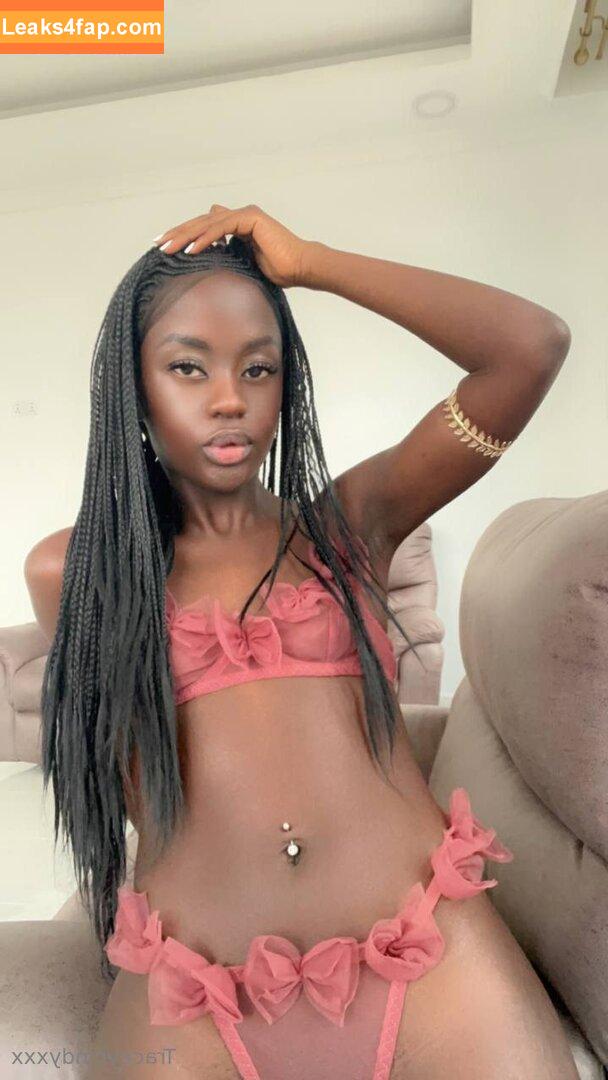 traceycindyxxx / cindy_tracey leaked photo photo #0050