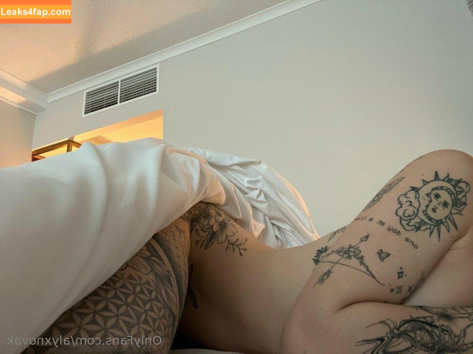 Troublesfinest / alyxxmj leaked photo photo #0031