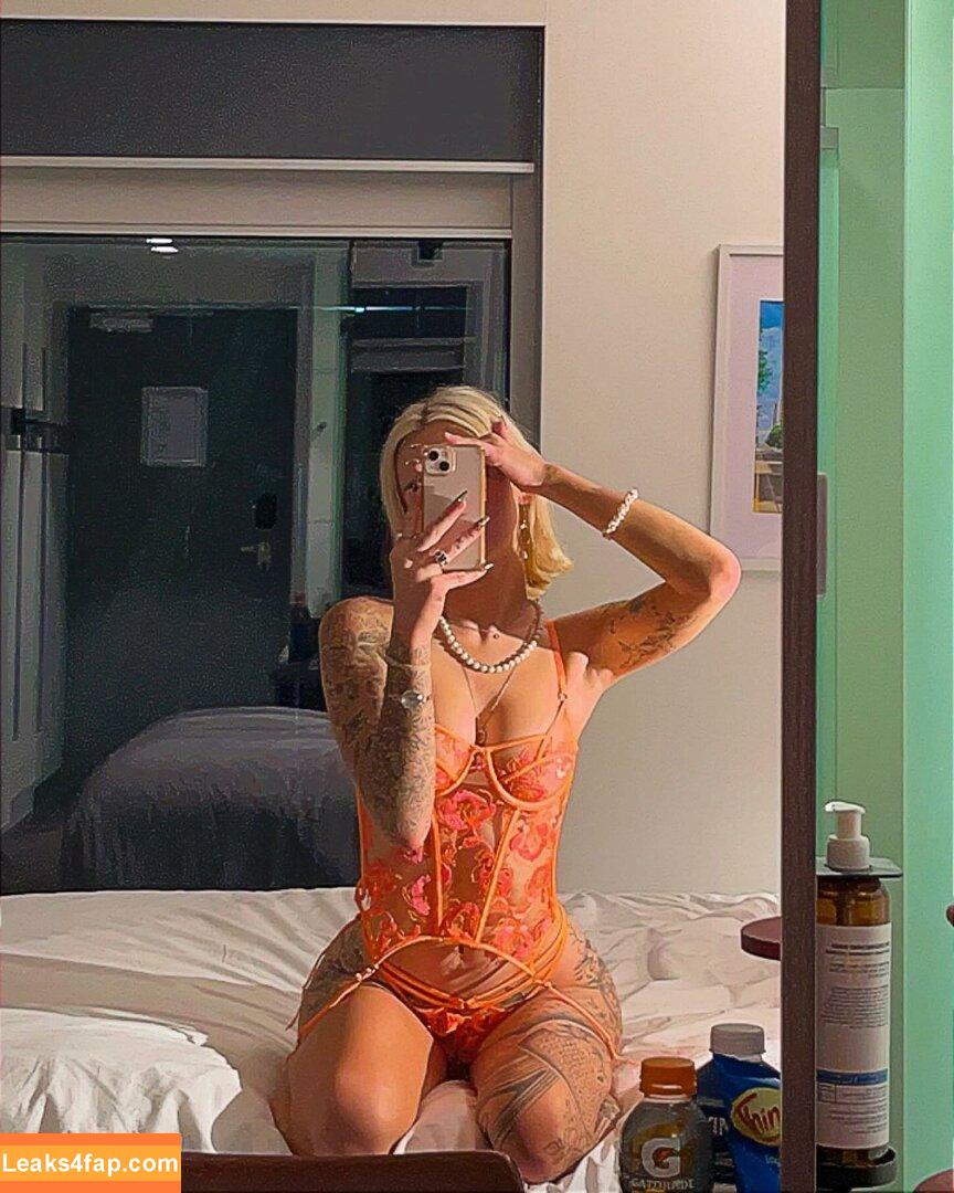 Troublesfinest / alyxxmj leaked photo photo #0043