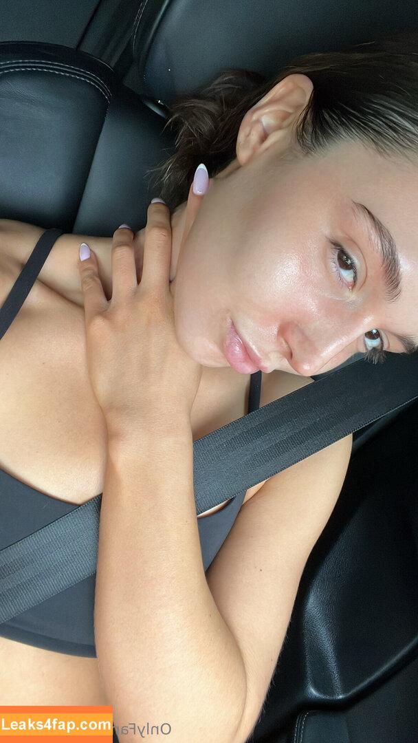 Tthatgirlkarlii / sheiskarli leaked photo photo #0002