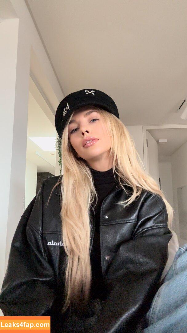 Alexa Breit / alexa_breit leaked photo photo #0003