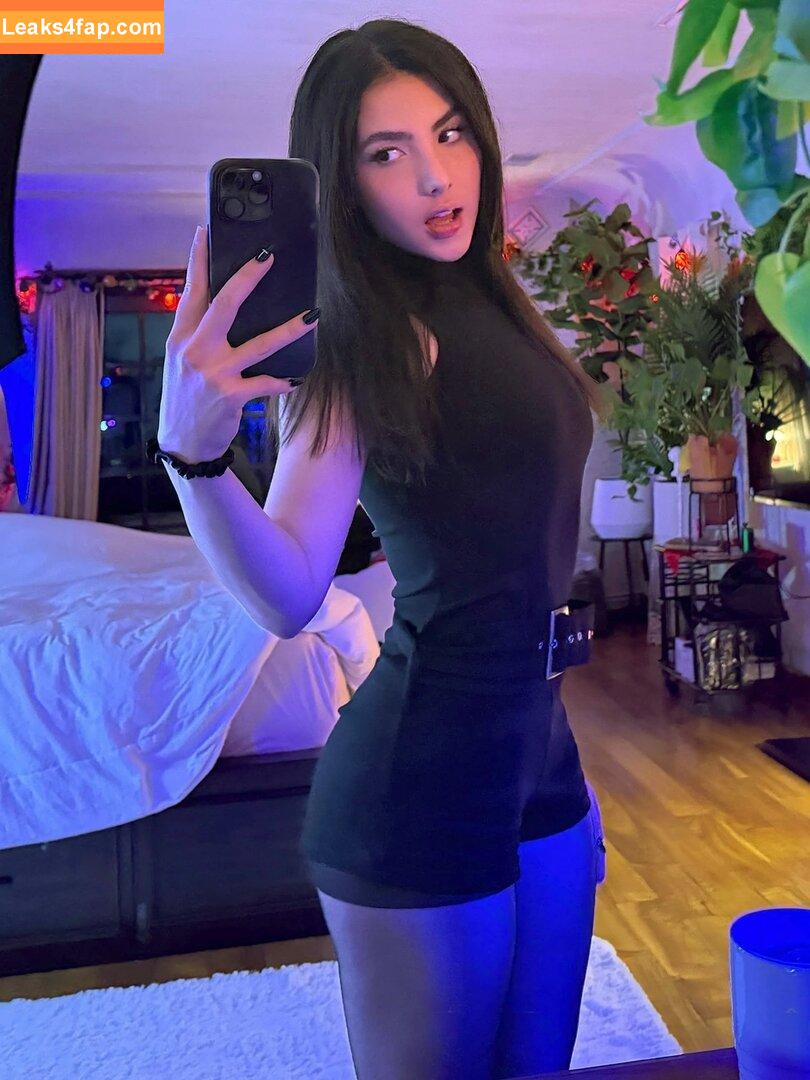 Andrea Botez /  leaked photo photo #0004